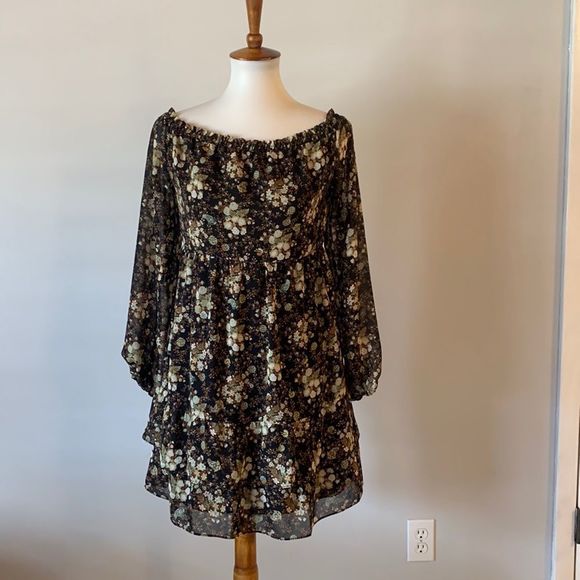 Wayf Dresses & Skirts - [WAYF] Black Floral Off The Shoulders Dress - Size Medium